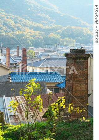 日本六古窯の一つ備前焼の里　伊部の街並み8　岡山県備前市 96454524