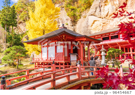 （岩手県）平泉　達谷窟毘沙門堂 96454667