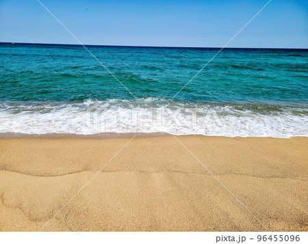 ビーチ 海水浴場 波 96455096
