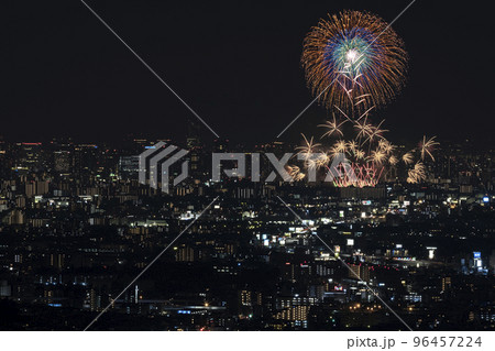 【大阪府】なにわ淀川花火大会と大阪の夜景 96457224