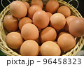 伊勢神宮に奉納もされる高級卵のきみ若丸（三重県産） 96458323
