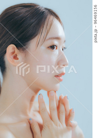 若い女性のベーシックビューティー 若い女性のベーシックビューティー 96469156