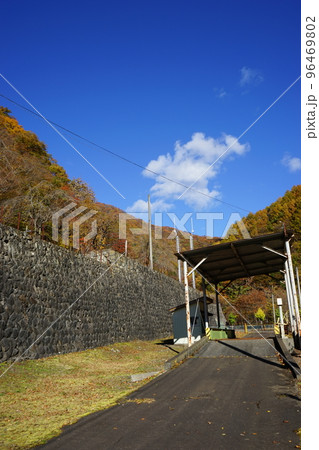 秋の釜石鉱山跡 96469802