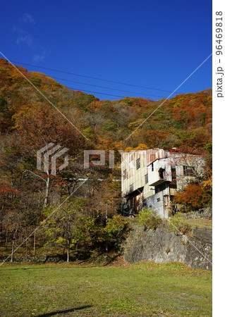 秋の釜石鉱山跡 秋の釜石鉱山跡 96469818