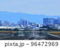 大阪国際空港　旅客機　離陸　猪名川土手 96472969