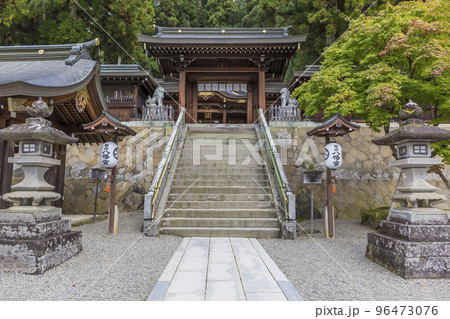 飛騨高山 神社　門　櫻山八幡宮　桜山八幡宮　高山　高山市　飛騨　飛騨の小京都 96473076