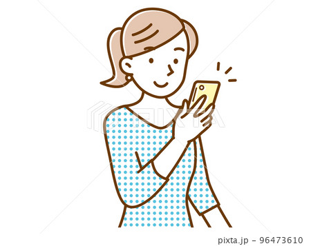 スマホの画面を見るポニーテールの若い女性 スマホの画面を見るポニーテールの若い女性 96473610