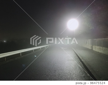 霞む母校の外周 霞む母校の外周 96475524