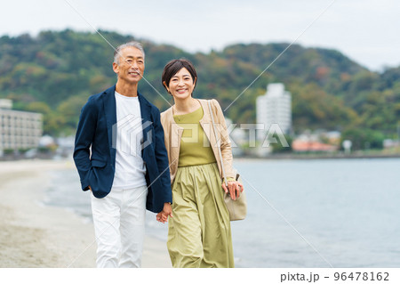 シニアカップル　旅行　セカンドライフ 96478162