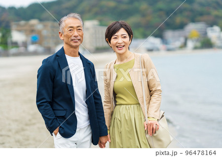 シニアカップル 旅行 セカンドライフ シニアカップル 旅行 セカンドライフ 96478164