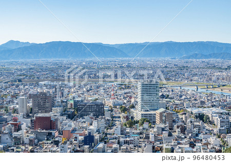 岐阜県岐阜市　金華山から望む岐阜の街並み（西：岐阜市役所方向） 96480453