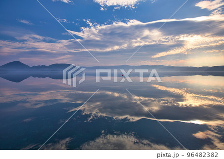洞爺湖園地からの洞爺湖 96482382