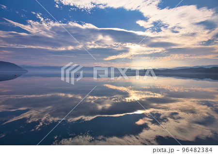 洞爺湖園地からの洞爺湖 96482384
