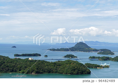 高舞登山展望台から見た天草松島　熊本県 96482489
