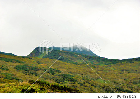 知床峠からの風景(羅臼岳) 知床峠からの風景(羅臼岳) 96483918