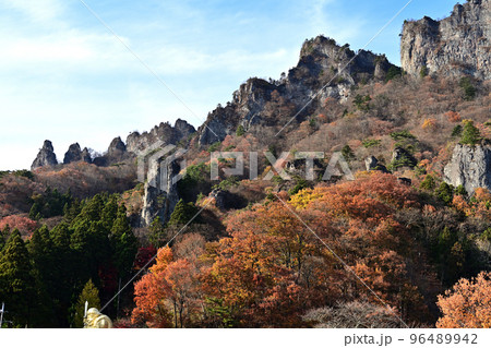 【群馬県】妙義山　紅葉 96489942