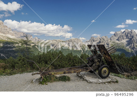 WW1 cannon at Monte piana 2.324 Meter high mountain in Sextener Dolomiten mountains on border to Italy and Austria. 96495296