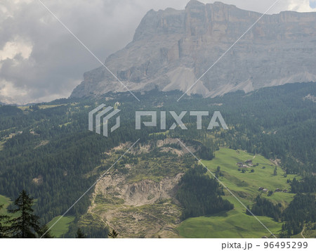 stone rock avalanche in dolomites panorama stone rock avalanche in dolomites panorama 96495299
