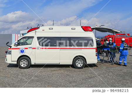 救急隊 車内収容 96498215