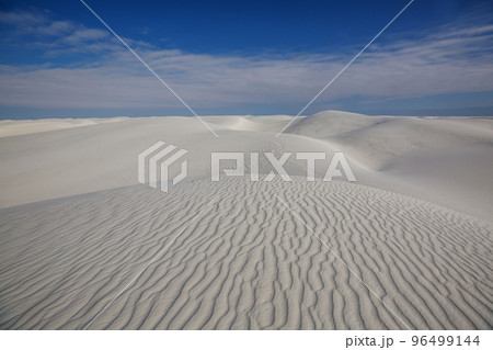 White sand dunes 96499144