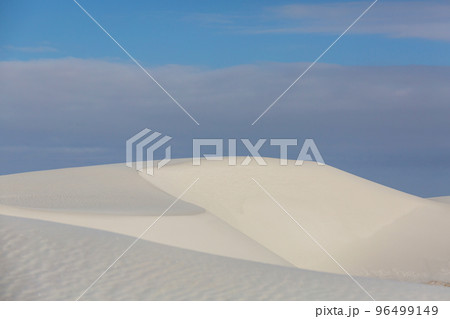 White sand dunes 96499149