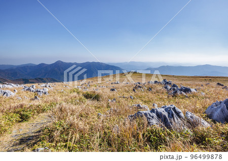 四国カルストの風景 96499878