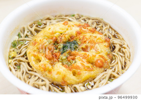 おいしいカップの天そば 96499930