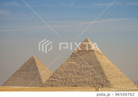 クフ王のピラミッドとカフラー王のピラミッド 96500762