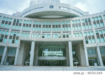 東京都新宿区の東京都庁(第一本庁舎・第二本庁舎・議会)を外観から見る風景 東京都新宿区の東京都庁(第一本庁舎・第二本庁舎・議会)を外観から見る風景 96501369