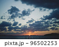 糸島の夕焼け① 96502253