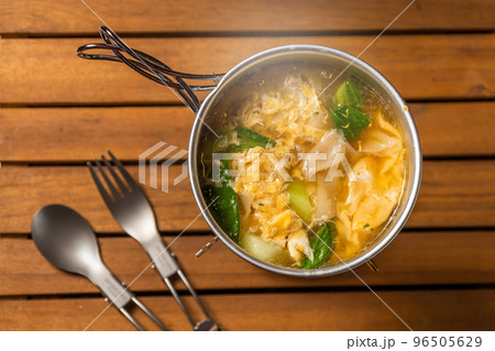 アウトドア料理 cooking dishes outdoors and camping アウトドア料理 cooking dishes outdoors and camping 96505629