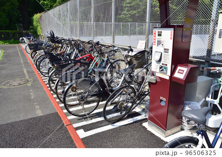 駅前の有料駐輪場 駅前の有料駐輪場 96506325