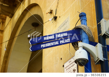 語学留学先としても人気！マルタ島のおすすめ観光スポット　地中海に浮かぶ魅力満載の小さな島国 96506355