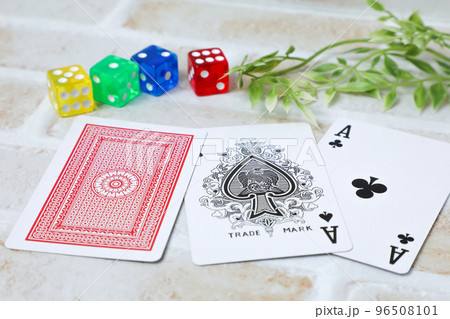 トランプ, 玩具, ゲーム,サイコロ、ダイス、おもちゃ, 勝負, 遊び, カードゲーム, ポーカー トランプ, 玩具, ゲーム,サイコロ、ダイス、おもちゃ, 勝負, 遊び, カードゲーム, ポーカー 96508101