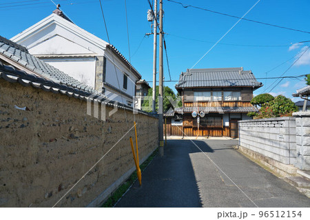 中世の商都　備前福岡　殿町の秋晴れの風景4　岡山県瀬戸内市長船町 96512154