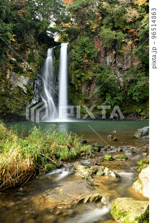 八反滝(神鍋渓谷)　【兵庫県豊岡市日高町】 96514863