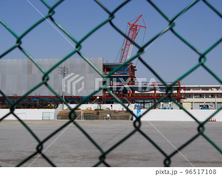 建設中の朝日中学の校舎 建設中の朝日中学の校舎 96517108