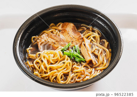 富山ブラックラーメン 96522385
