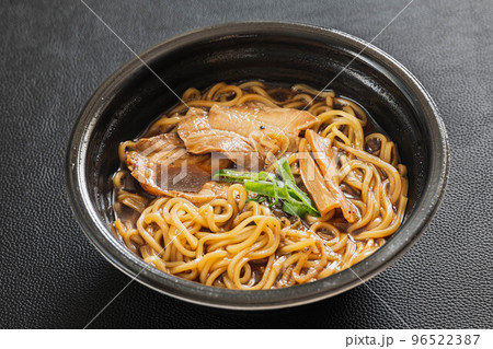富山ブラックラーメン 96522387