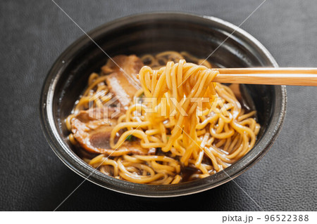 富山ブラックラーメン 96522388