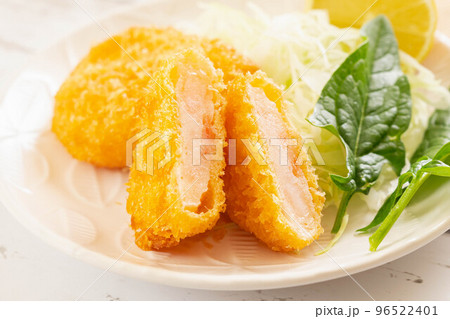 美味しそうな海老カツ 美味しそうな海老カツ 96522401