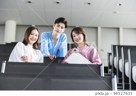大学生、専門学校生イメージ 96527635