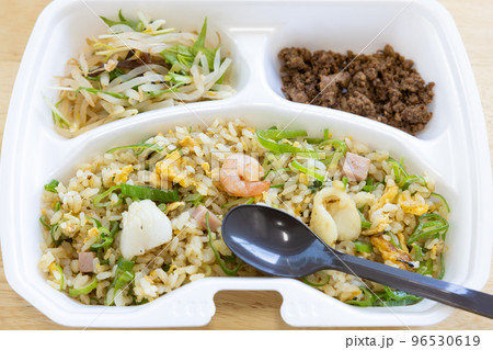 海鮮葱炒飯 海鮮葱炒飯 96530619
