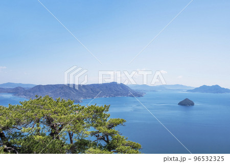 宮島弥山　宮島の風景　広島観光名所　瀬戸内海の風景　2023年G7サミット　 96532325