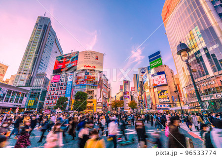日本の東京都市景観 BQ.1.1…マスク盲信…換気欠如、再び感染爆発は必然…＝11月19日、渋谷 96533774