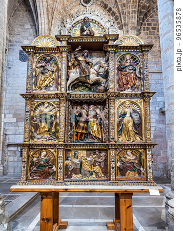 Interior of Iglesia De San Esteban, Church of St. Stephan in Burgos, Spain. 96535878