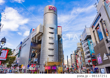 東京 渋谷区 道玄坂の都市風景 SHIBUYA109 東京 渋谷区 道玄坂の都市風景 SHIBUYA109 96537251