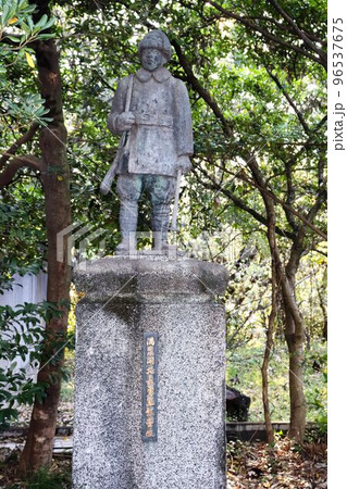 大分県護国神社 満蒙開拓義勇軍慰霊像 大分県護国神社 満蒙開拓義勇軍慰霊像 96537675