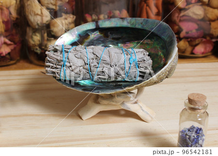 Dried Lavender With Palo Santo Wood and Abalone Shell For Smudging Ritual Dried Lavender With Palo Santo Wood and Abalone Shell For Smudging Ritual 96542181