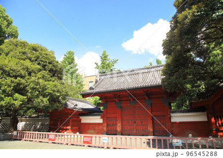 東京大学　赤門 96545288